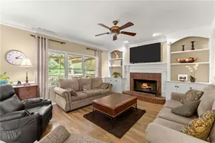 4795 Winding Rose Dr, Suwanee, GA 30024 - Photo 3