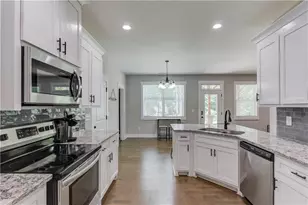 3350 Lanier Cir, Gainesville, GA 30506 - Photo 3