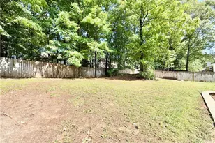 5292 Biffle Rd, Stone Mountain, GA 30088 - Photo 41