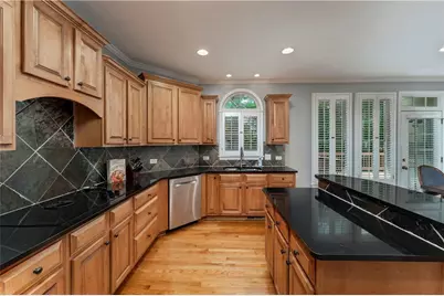 929 Ravenwood Way, Canton, GA 30115 - Photo 31