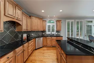 929 Ravenwood Way, Canton, GA 30115 - Photo 31