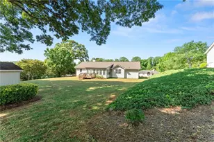 4249 Melinda Ln, Gainesville, GA 30507 - Photo 31