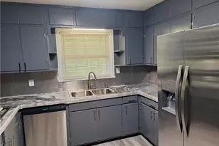 4609 Hopewell Rd, Atlanta, GA 30337 - Photo 9