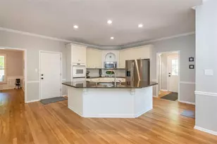 415 Westlake Ct, Marietta, GA 30064 - Photo 17