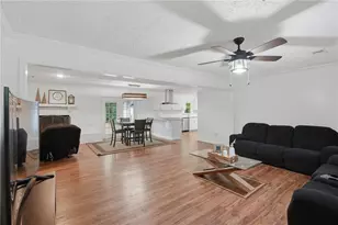 405 W Barbara Ln, Carrollton, GA 30117 - Photo 3