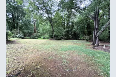 1391 Enota Avenue NE, Gainesville, GA 30501 - Photo 3
