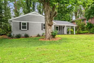 1774 Laurelwood Dr SW, Atlanta, GA 30311 - Photo 3