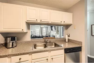 3655 Habersham Road NE #227, Atlanta, GA 30305 - Photo 9