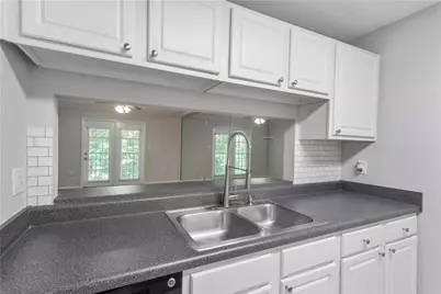 3655 Habersham Road NE #315, Atlanta, GA 30305 - Photo 13