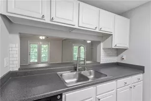 3655 Habersham Rd NE, Atlanta, GA 30305 - Photo 13