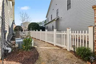 10856 Enclave Ln, Alpharetta, GA 30022 - Photo 27