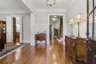 10856 Enclave Ln, Alpharetta, GA 30022 - Photo 9