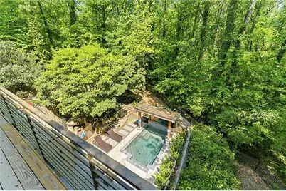643 Larchmont Circle NW, Atlanta, GA 30318 - Photo 23
