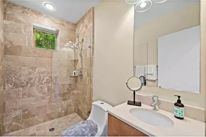 643 Larchmont Circle NW, Atlanta, GA 30318 - Photo 31