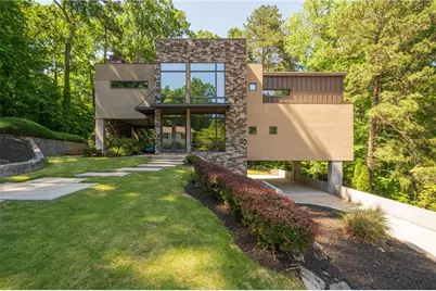 643 Larchmont Circle NW, Atlanta, GA 30318 - Photo 1