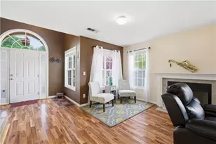 133 Autumn Glen Dr, Carrollton, GA 30117 - Photo 3