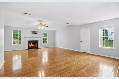 1592 Rogers Crossing Drive, Lithonia, GA 30058 - Photo 21