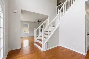 1592 Rogers Crossing Dr, Lithonia, GA 30058 - Photo 5