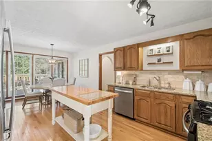 11210 Surrey Park Trail, Johns Creek, GA 30097 - Photo 13