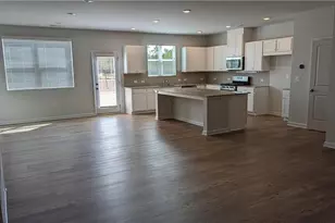 840 Pt Pl Dr, Loganville, GA 30052 - Photo 3