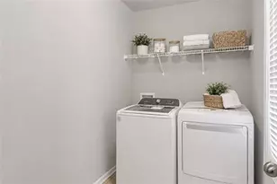 2004 Brittlebank Ln, Lawrenceville, GA 30043 - Photo 29