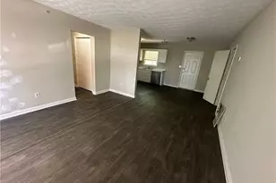 6678 Chupp Rd, Lithonia, GA 30058 - Photo 13