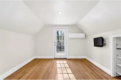 613 Pelham Road NE, Atlanta, GA 30324 - Photo 13