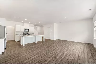 649 Isom Walk, Suwanee, GA 30024 - Photo 15