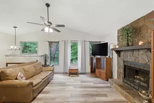 3055 Malvern Dr, Snellville, GA 30039 - Photo 3