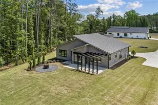 193 Laura Lake Road, Marietta, GA 30066 - Photo 3