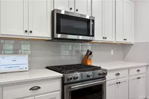 215 Meadows Ct, Woodstock, GA 30189 - Photo 13
