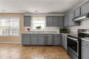 2760 Rusticwood Dr, Snellville, GA 30078 - Photo 15