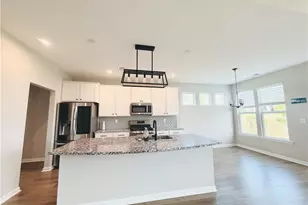 607 Michigan Cir, Hoschton, GA 30548 - Photo 5