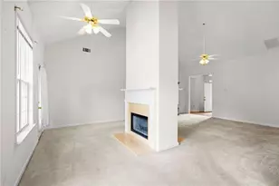 8515 Spivey Vlg Wy, Jonesboro, GA 30236 - Photo 5