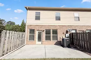 10555 Naramore Ln, Alpharetta, GA 30022 - Photo 5