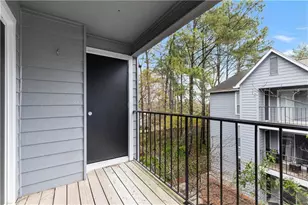 640 Granville Ct, Atlanta, GA 30328 - Photo 9