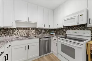 3672 Stoney View Dr, Marietta, GA 30062 - Photo 11