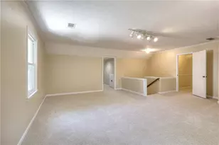 1151 Mary Lee Ln, Lilburn, GA 30047 - Photo 9