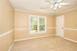 1151 Mary Lee Ln, Lilburn, GA 30047 - Photo 15