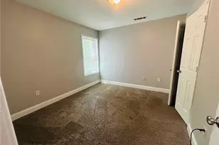 2035 Lois Pl, Atlanta, GA 30318 - Photo 11