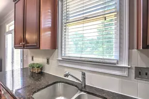 1079 Marietta Blvd NW, Atlanta, GA 30318 - Photo 13