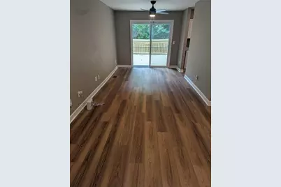 957 Hemingway Road, Stone Mountain, GA 30088 - Photo 5