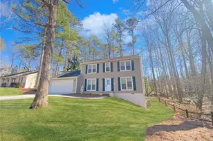 860 Crab Orchard Dr, Roswell, GA 30076 - Photo 3