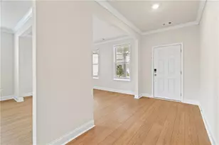 930 Elderberry Ct, Lawrenceville, GA 30045 - Photo 5