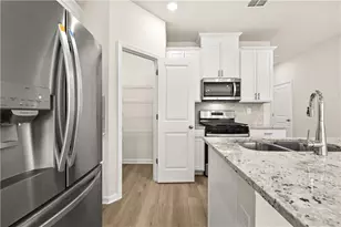 3635 Shore Wood Ave, Lawrenceville, GA 30044 - Photo 13