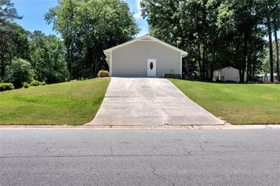 1847 Oak Ridge Lane, Lawrenceville, GA 30044 - Photo 15