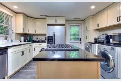 1611 Tallulah Street NW, Atlanta, GA 30318 - Photo 5