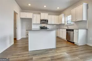 417 Sawmill Trace, Hampton, GA 30228 - Photo 7