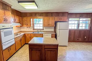 409 Dora St, Griffin, GA 30223 - Photo 3