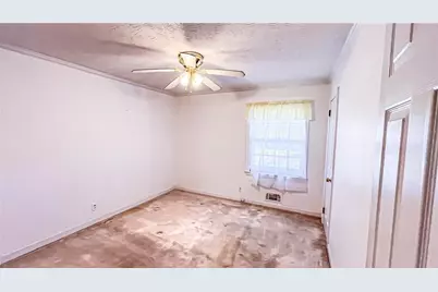 409 Dora Street, Griffin, GA 30223 - Photo 9